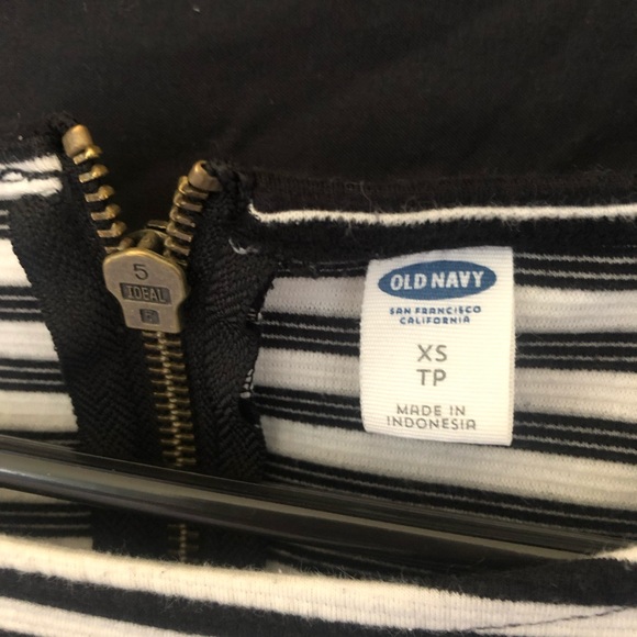 Old Navy Black & White Striped Dress - Picture 4 of 4